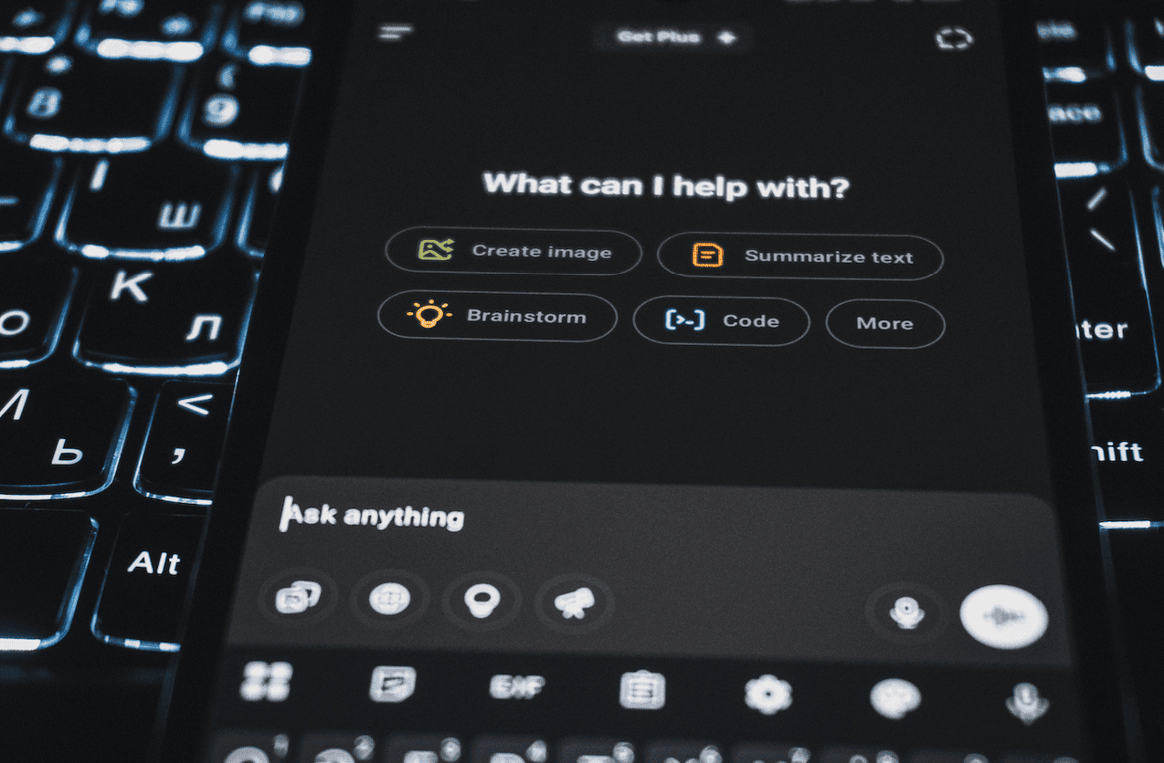 AI建站全面解析：跨境电商企业快速突围的智能建站利器 68cba82ec3825a3203fc202220251028_ -2